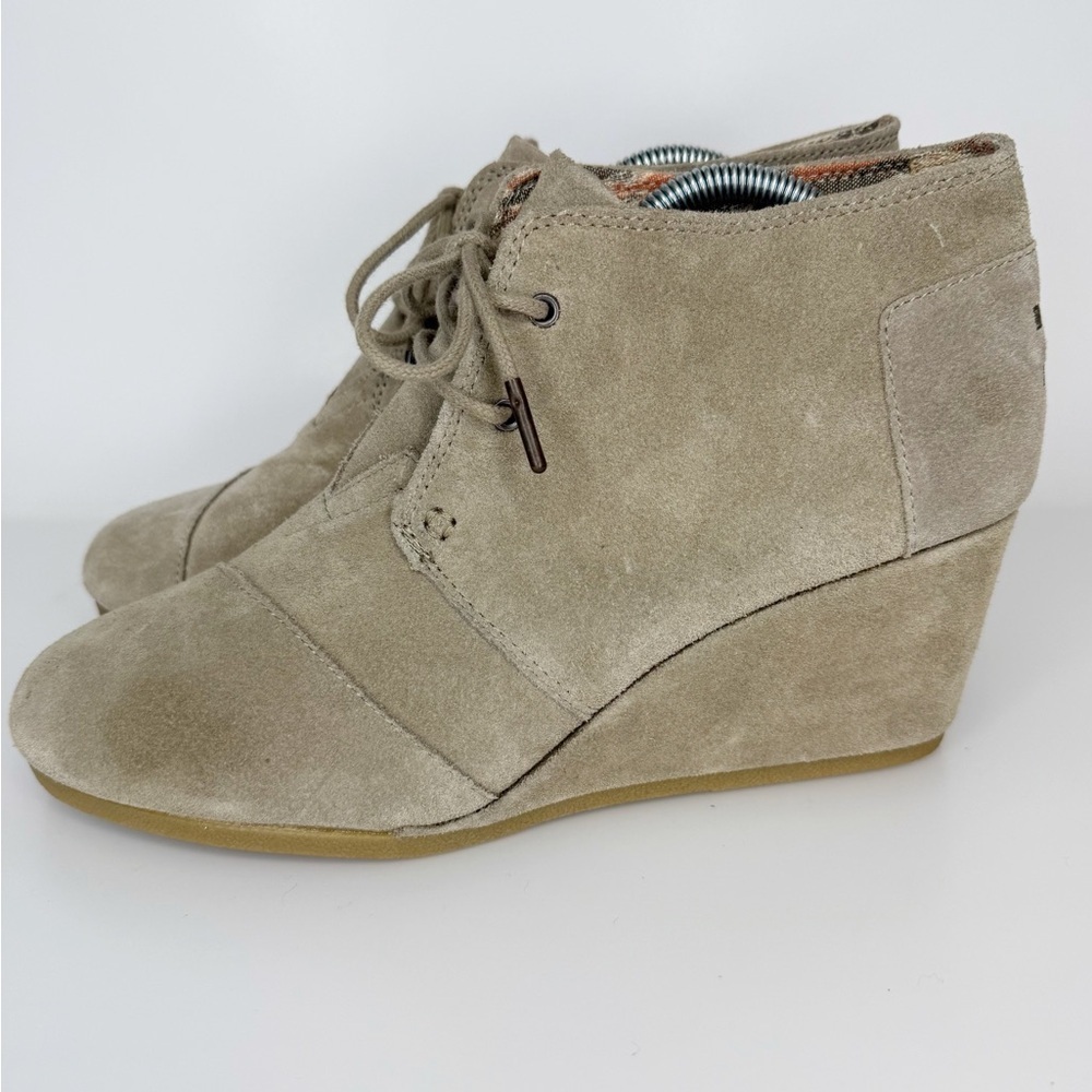 Toms Beige Suede Desert Wedge Lace Up Ankle Boot Women’s 11